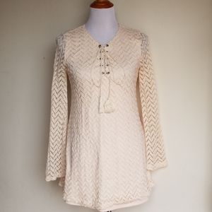Blu Pepper Small cream lace Lace Up Tunic
